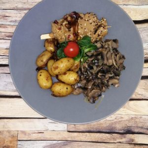 Noix de joue de porc à la forestière